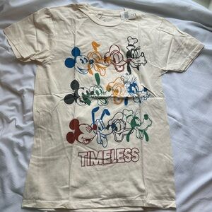 Disney T-shirt - Small Size